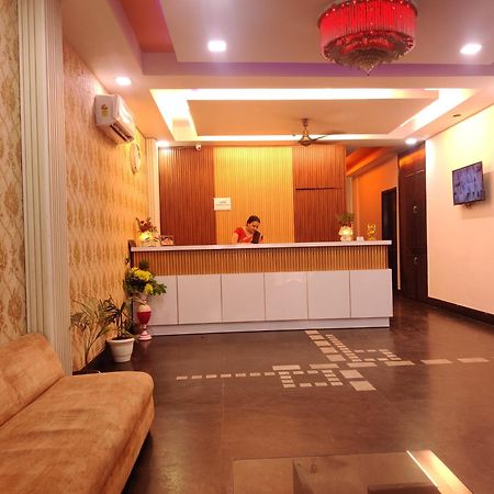 Hotel Delhi Airport Plaza IGI Airport Nuova Delhi Esterno foto