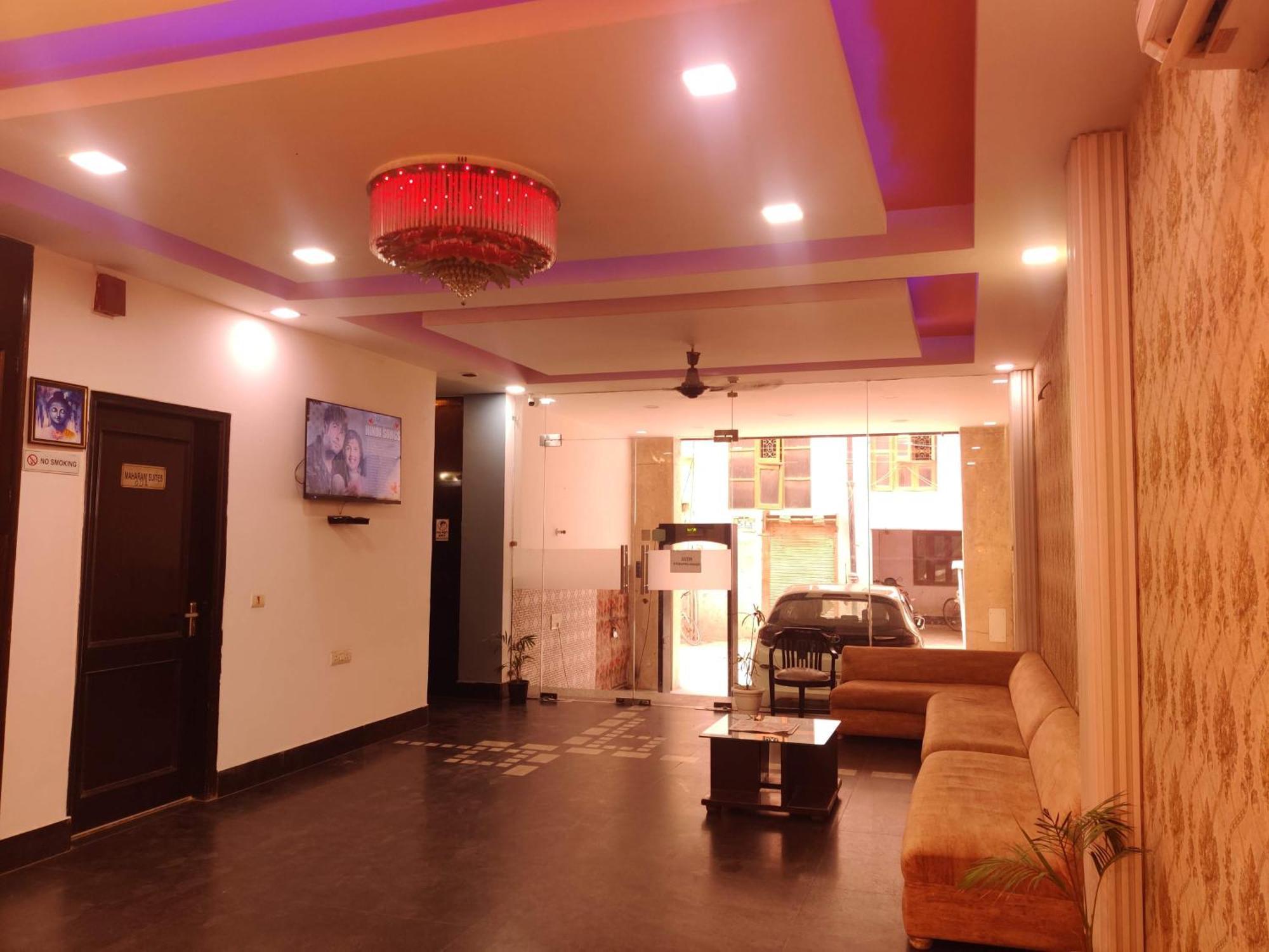 Hotel Delhi Airport Plaza IGI Airport Nuova Delhi Esterno foto