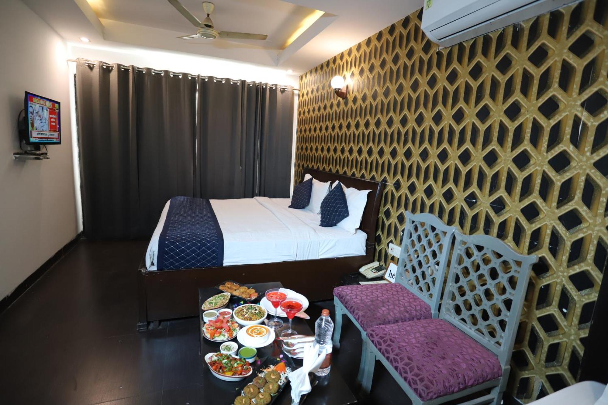 Hotel Delhi Airport Plaza IGI Airport Nuova Delhi Esterno foto